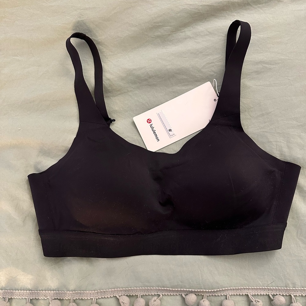 lululemon Fine Form Sports Bra - brand new